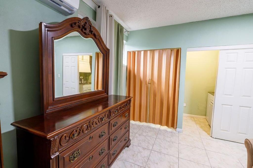 Private Suite In North Miami North Miami Beach Kültér fotó